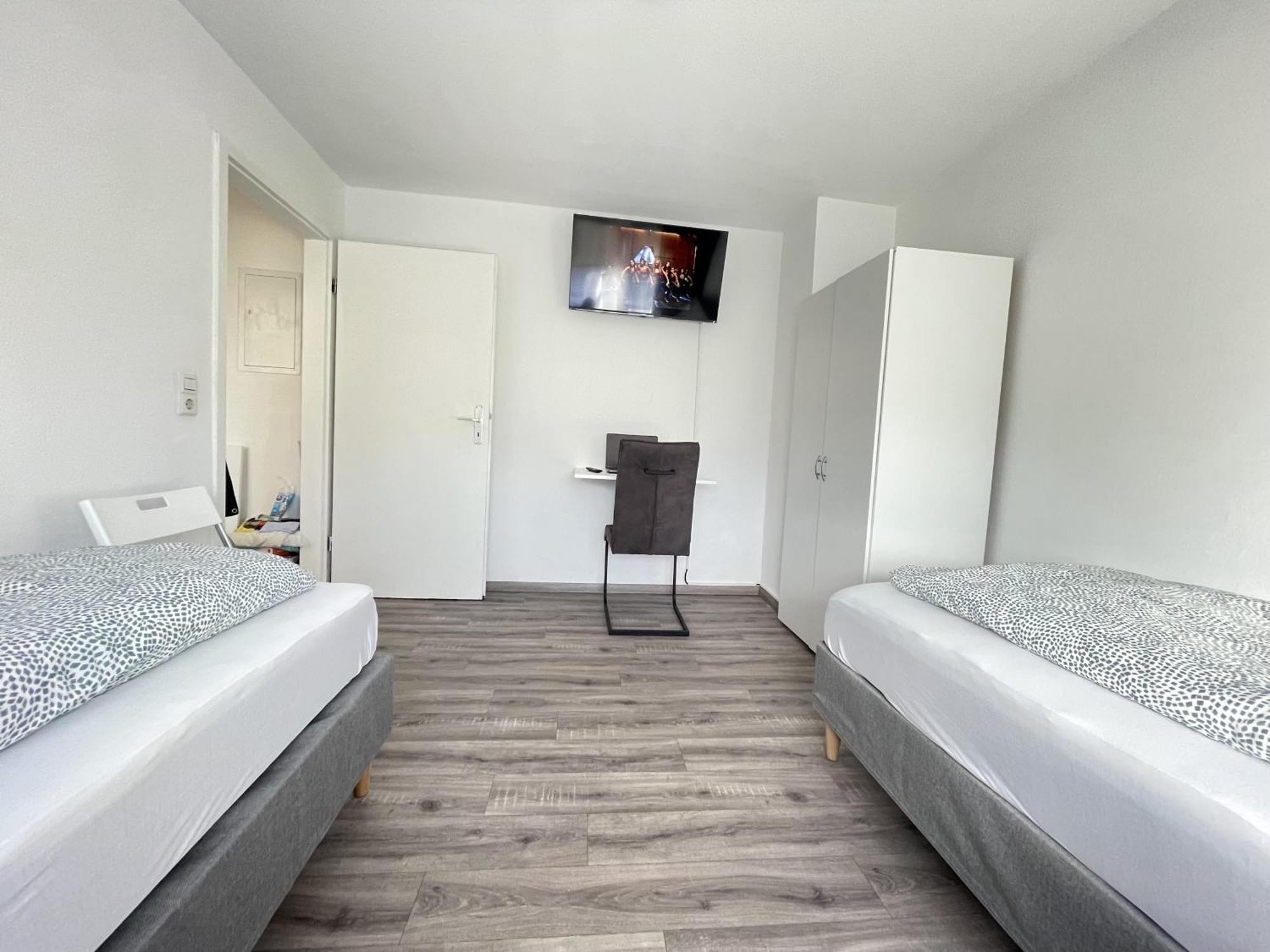 New High Speed Wifi - Elegantes 2 Schlafzimmer Apart Mit 3 Betten Pforzheim Exterior foto