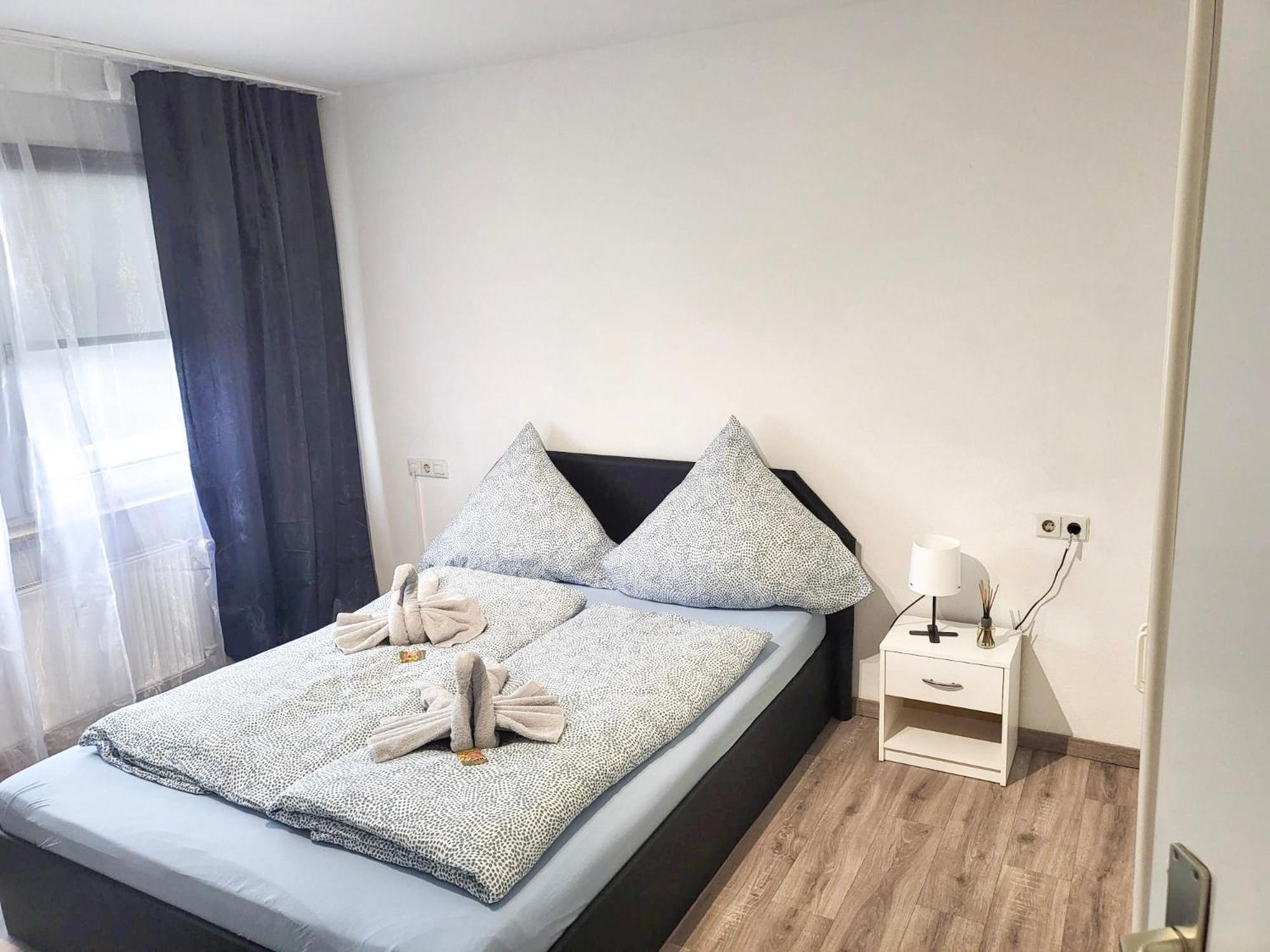 New High Speed Wifi - Elegantes 2 Schlafzimmer Apart Mit 3 Betten Pforzheim Exterior foto